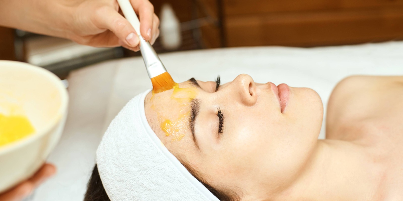 Vitamin C Brightening Facial.